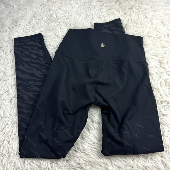 Lululemon Lunar New Year Wunder Under High-Rise Tight 25" - Picture 3 of 6